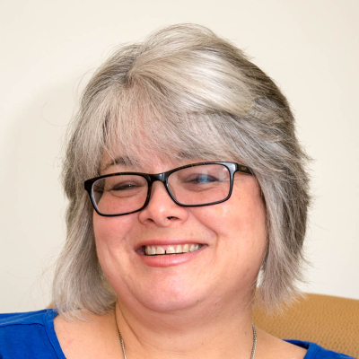 Profile Picture of Kim Lunt